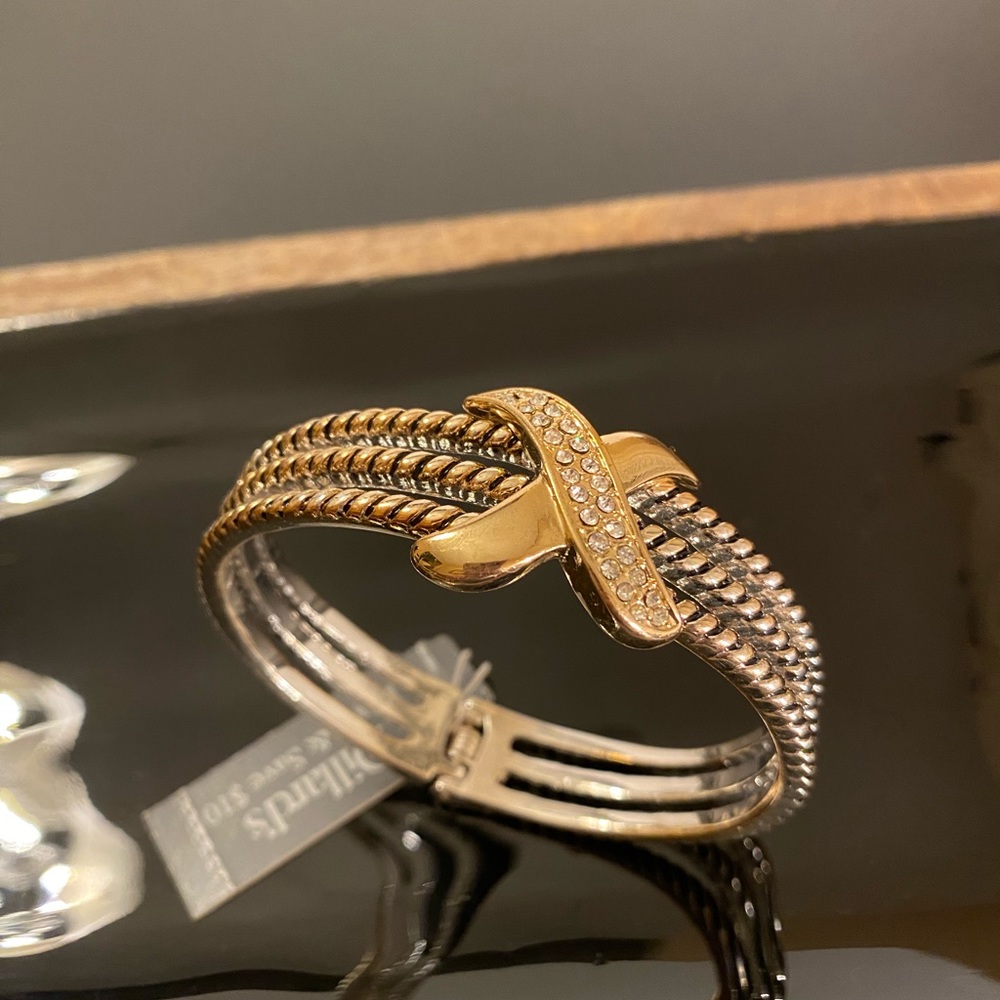Rope Bracelet Crystal Crossover Silver Tone Cable  Hinged Rhinestone Bangle
